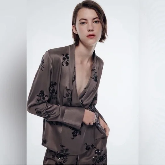 Zara Black Floral Embellished Blouse - Picture 2 of 7